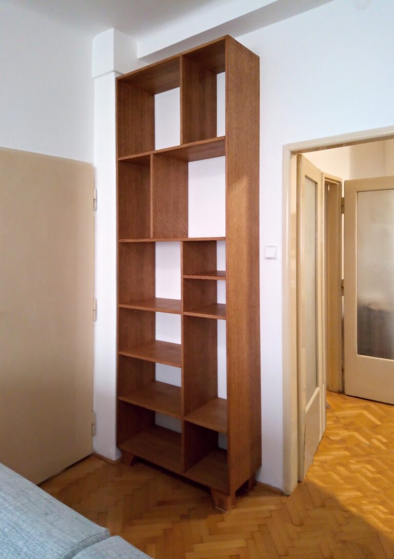 Knihovna 4