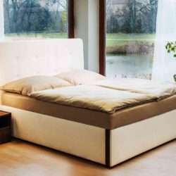 čalouněná postel Jacques Comfort